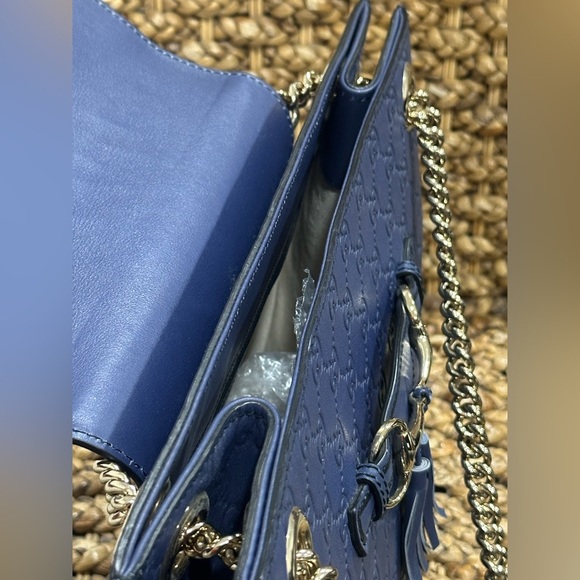 Gucci Emily Guccisima Tassel Bag - Picture 8 of 11